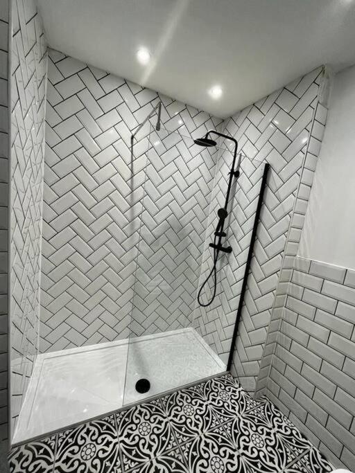 Stunning 1 Bed Apt In West End 글라스고 외부 사진